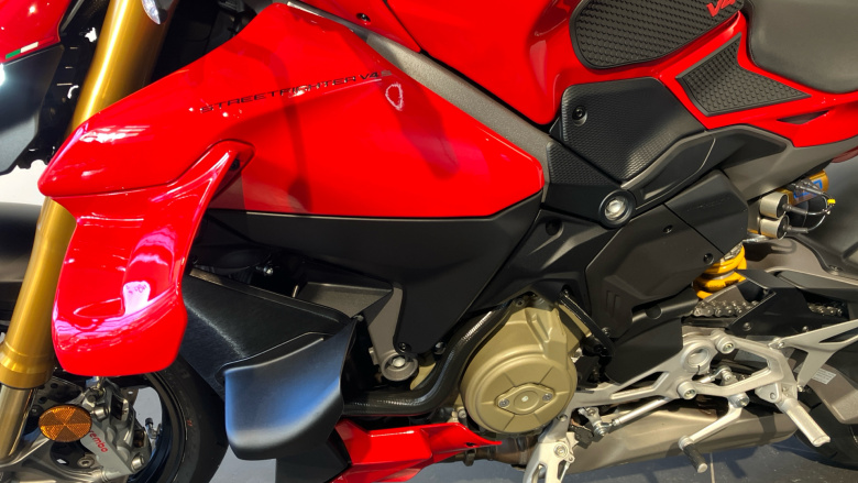 Ducati Streetfighter V4 S Red (25MY)